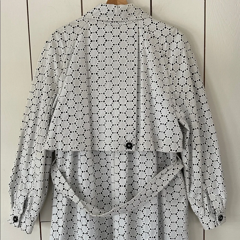 Carolina Herrera Vintage Spring Trench Coat Sz 16 White & Black Italy - Picture 8 of 14